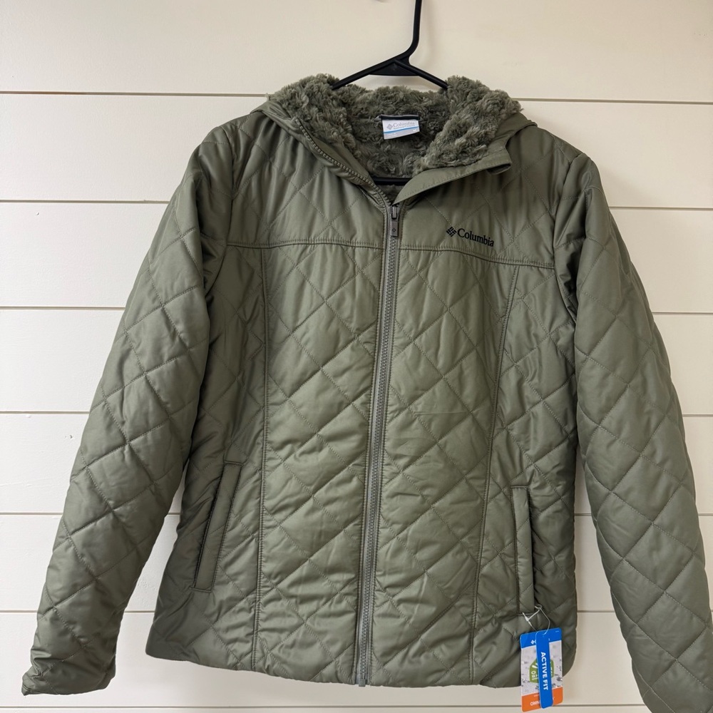 Columbia Copper Crest Hooded Jacket. NWT